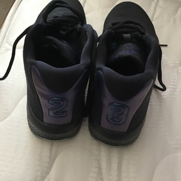 Jordan B. Fly Black Basketball Shoes main image 5